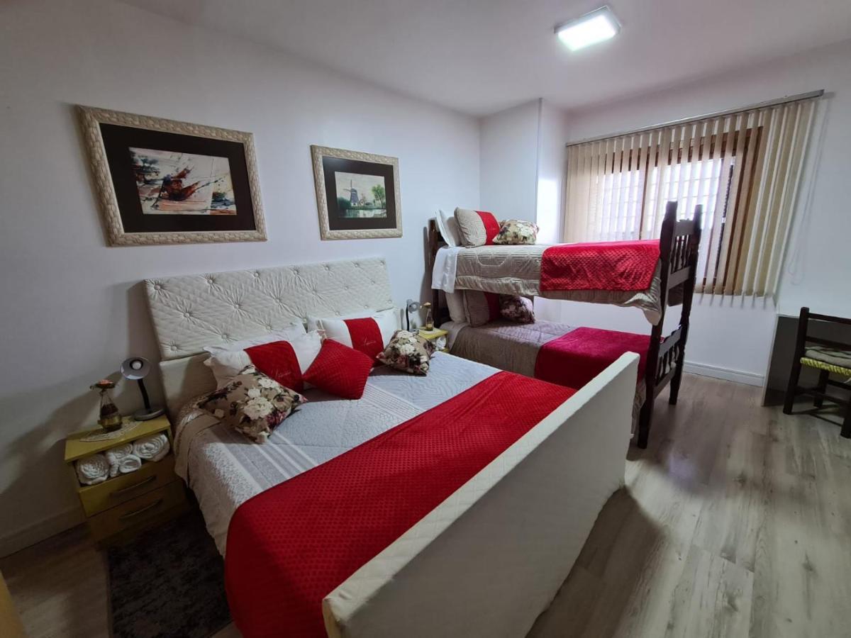 Quarto Quádruplo com Banheiro Privativo